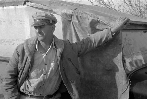 Migrant worker camped near Sebastin, Texas 1939