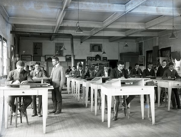 Photographic print of a mechanical drawing class at Tuskegee Institute