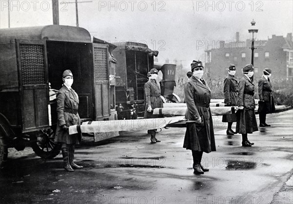 St. Louis, (Missouri) Red Cross Motor Corps on duty during Influenza epidemic.