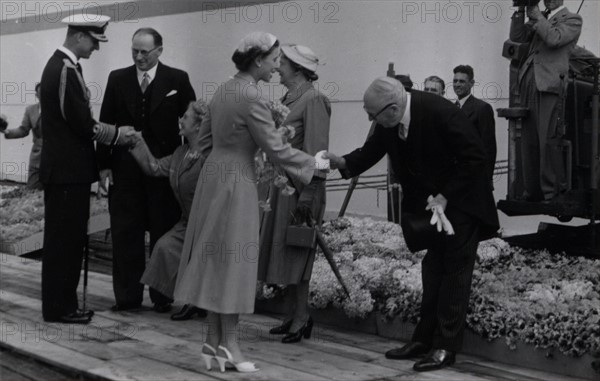 Prime Minister Sidney Holland, his wife Florence and the Mayor if Auckland Sir John Allum in 1950.