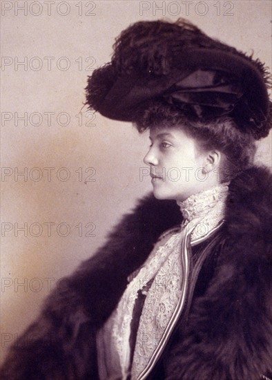 Alice Roosevelt Longworth; by photographer Frances Johnston 1901