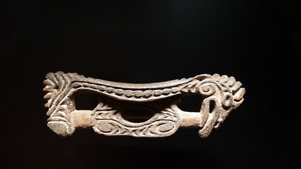 wooden headrest from the Nagodombi of Yesimbit, in East Sepik, Papua New Guinea