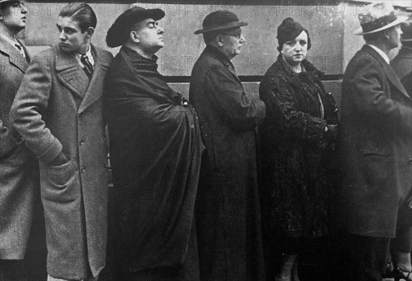 Voters line up to vote in Madrid, Spain during the 1936 election