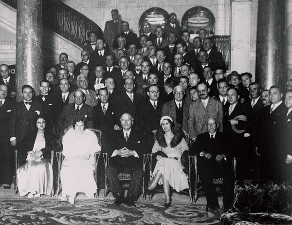 Alejandro Lerroux y seen seated centre