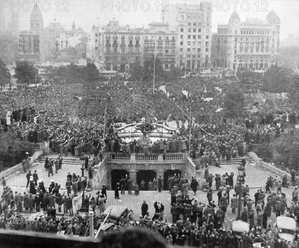 the fall of the Barcelona, 1939, during the Spanish Civil War