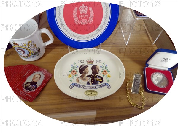 Commemorative platter for the Queen's Silver Jubilee