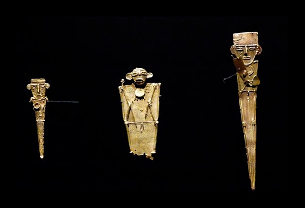 gold alloy, copper and silver votive figurines