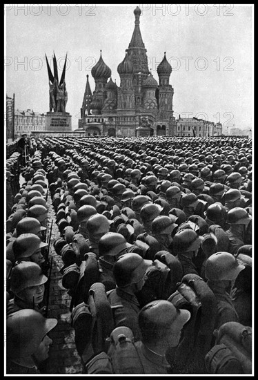 Soviet Union, Moscow Red Square; parade of Red Army soldiers 1936