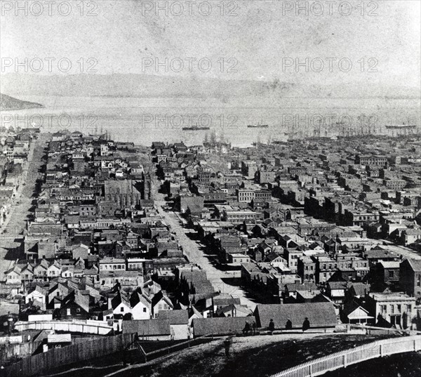 view of San Francisco from Russian Hill towards the San Francisco Bay