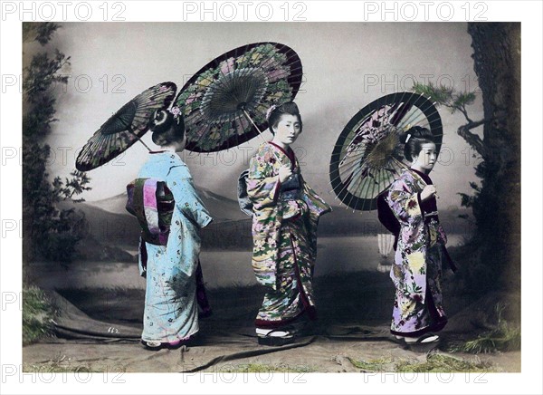 Hand-coloured photograph of Japanese women by Felice Beato