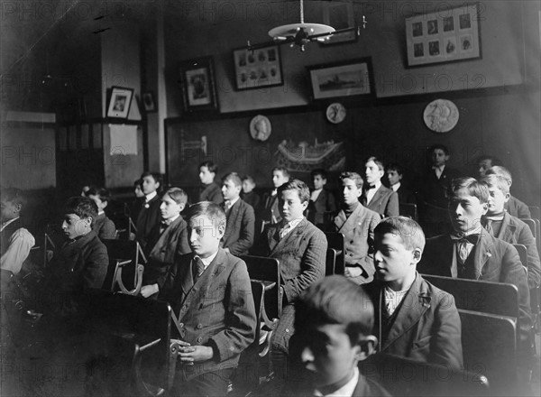 mixed race integrated pupils in public school, New York 1913
