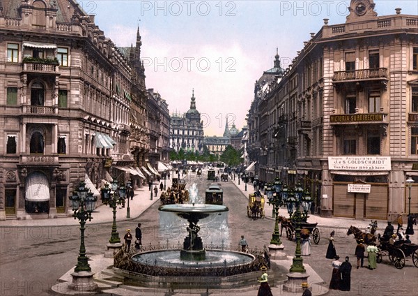 Street scene in Kaiserstrasse, Frankfurt in Germany 1903
