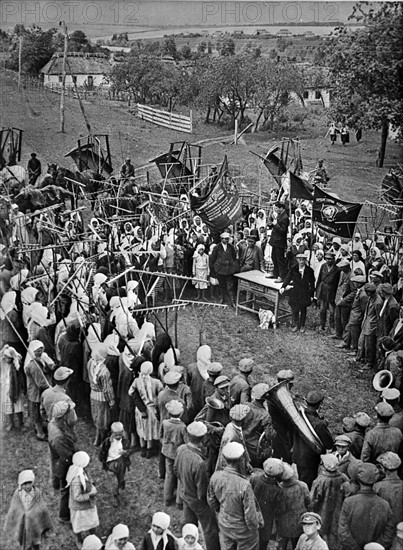 Photograph of, USSR (Union of Soviet Socialist Republics) General meeting to discuss harvesting on a collective farm