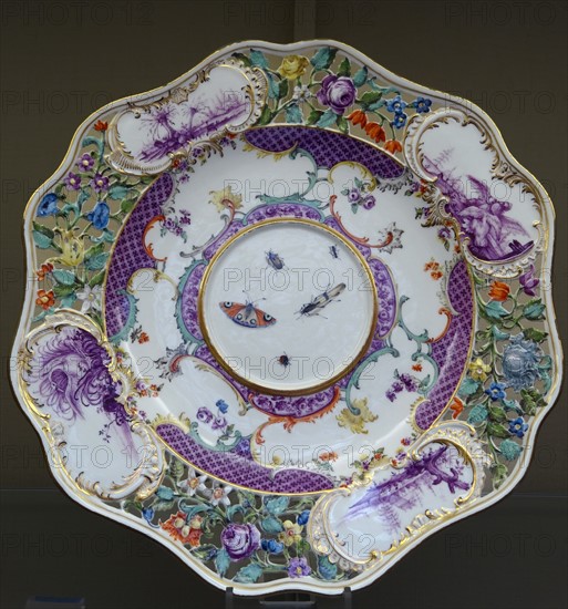 Porcelain saucer