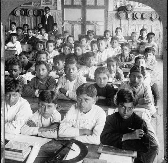 Classroom full of boys at Guayaquil