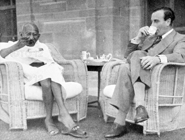 Breakfast meeting between Mahatma Gandhi and Viceroy of India