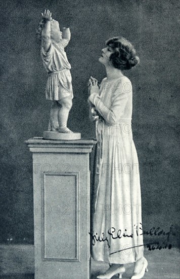 Portrait of Lily Elise Bullough by Rita Martain 1907.