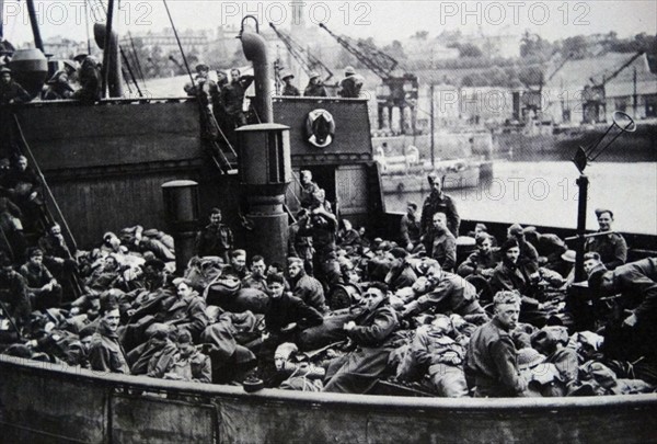 British troops evacuate from France as the German army invades 1940