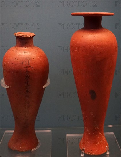 Redware hes vase from Qaw el-Kebir