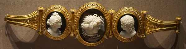 19th Century Italian Cameo jewellery