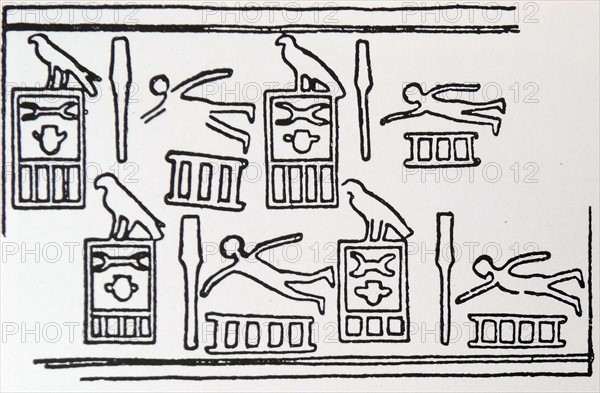Hieroglyphs depicting elderly swimmers