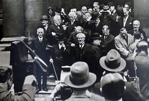 Delegates to the Seven Power Conference meet in London 1931