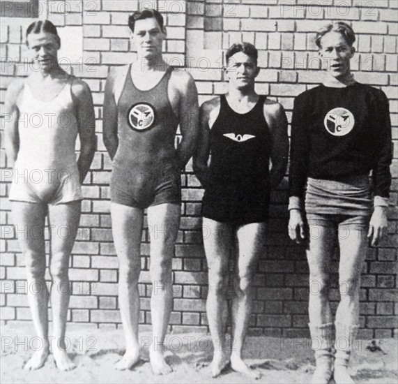 swimmers at Flatenbadet