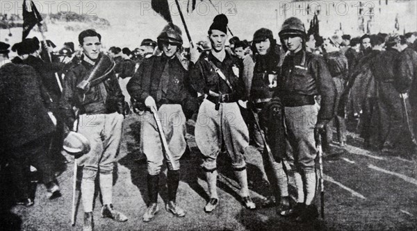 Fascist aviators in Naples