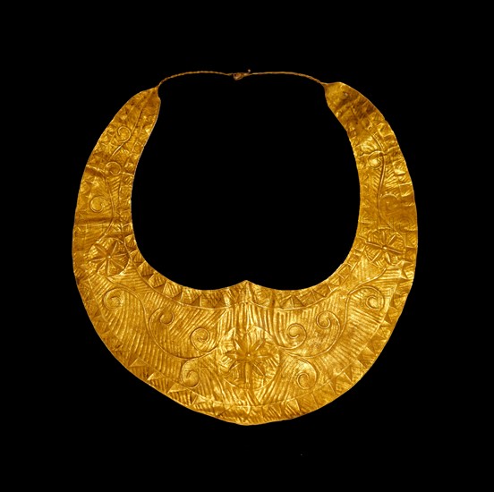 Ceremonial Lalambagi gold necklace