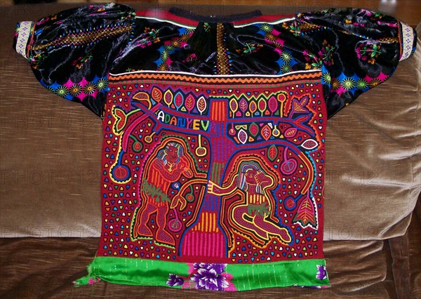 Mola textile by Kuna Indian artist