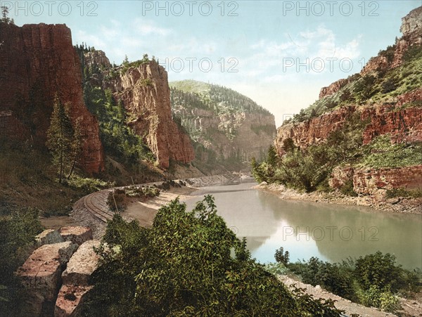 Echo Cliffs, Grand River Canyon, Colorado