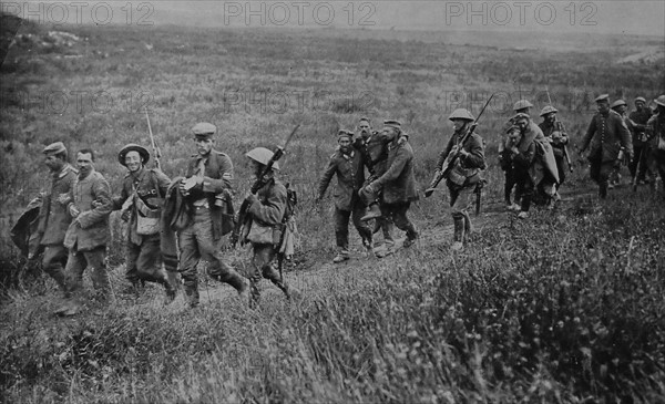 German prisoners of war in Boiselle, France.