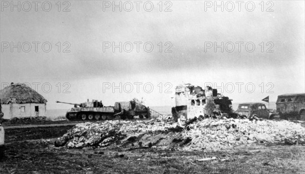 German army postcard showing German army panzer tanks in Russia, 1942