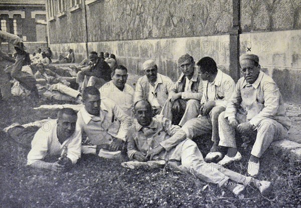 Spanish civil war: General Sanjuro in the courtyard of Dueso with other inmates