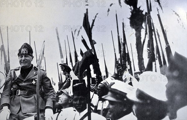 Tripoli - April 1926 - The Duce raised arms by a battalion of Eritrean askaris