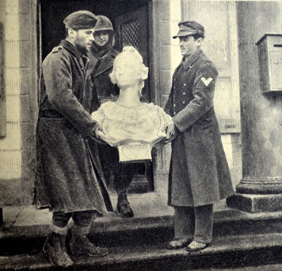 Marianne is replaced at the town hall of Mulhouse