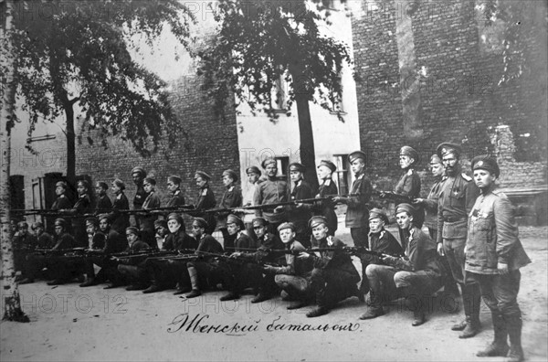 A group of Russian female Cadet soldiers, 1917