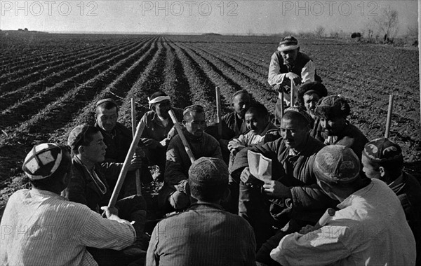 Uzbek collective farmers