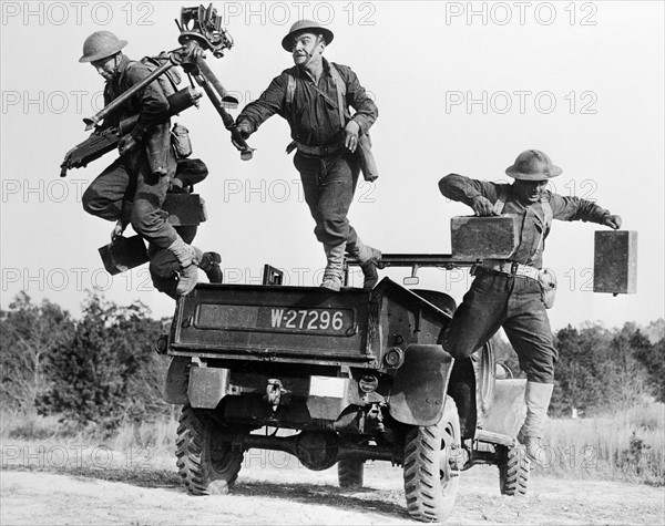 Photograph of an American M1917 Browning machine gun squad