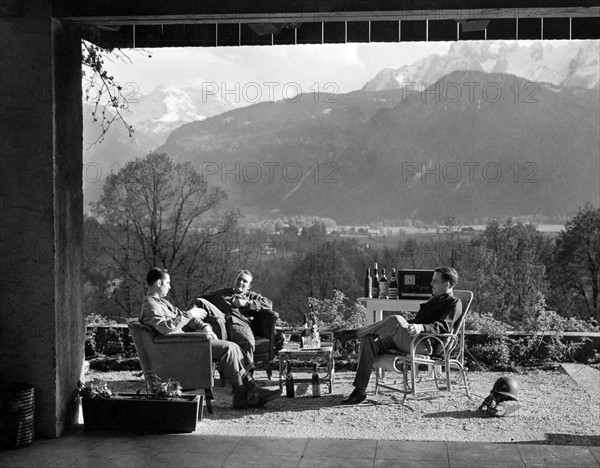 Photograph of members of the Easy Company