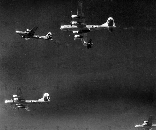 Photograph of Japanese Ki-46 attacking American Boeing B-29s