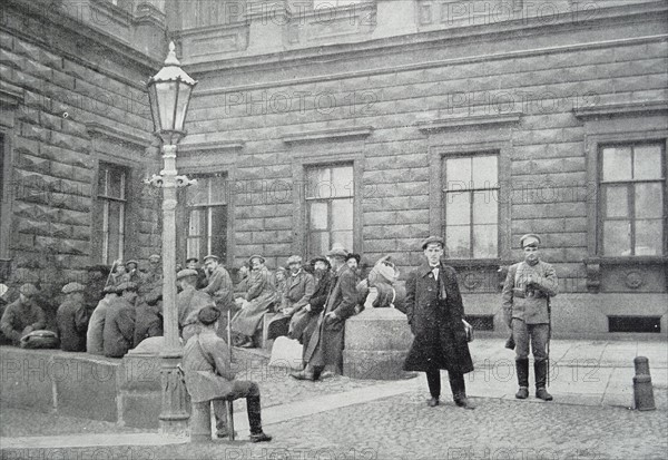 Hostages arrested by Red army soldiers