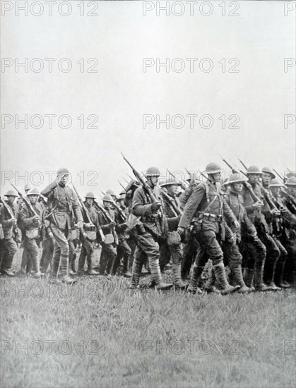 American infantry on the move during WWI
