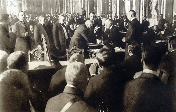 Signature du Traité de Versailles, 28 juin 1919