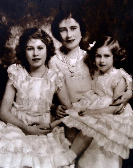 Princess Elizabeth (later Elizabeth II) with her sister