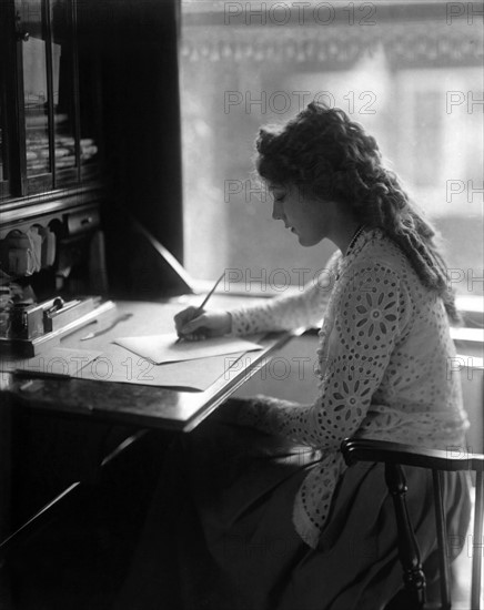 Photograph of Mary Pickford