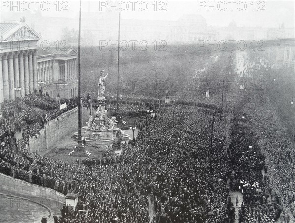 Photograph of the Proclamation of the German-Austrian Republic
