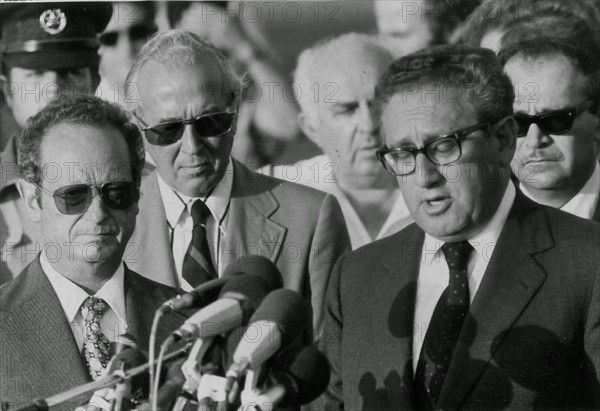 Secretary of State Henry Kissinger with Israeli Foreign Minister Yigal Allon 1974
