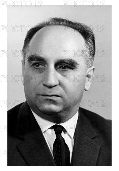 Stefan Jedrychowski; Polish journalist and communist politician