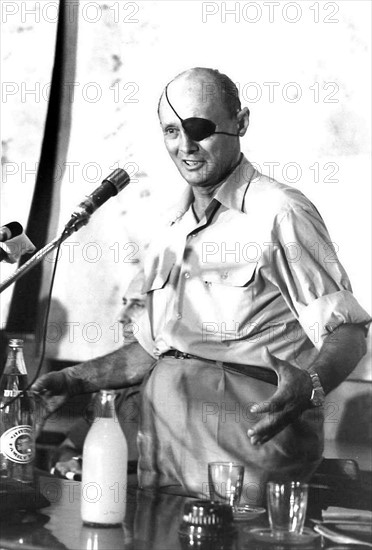 Moshe Dayan, 1974